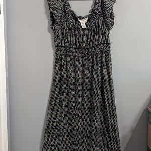 Medium Max Studio black and white stretchy lightweight dress Cap Sleeve